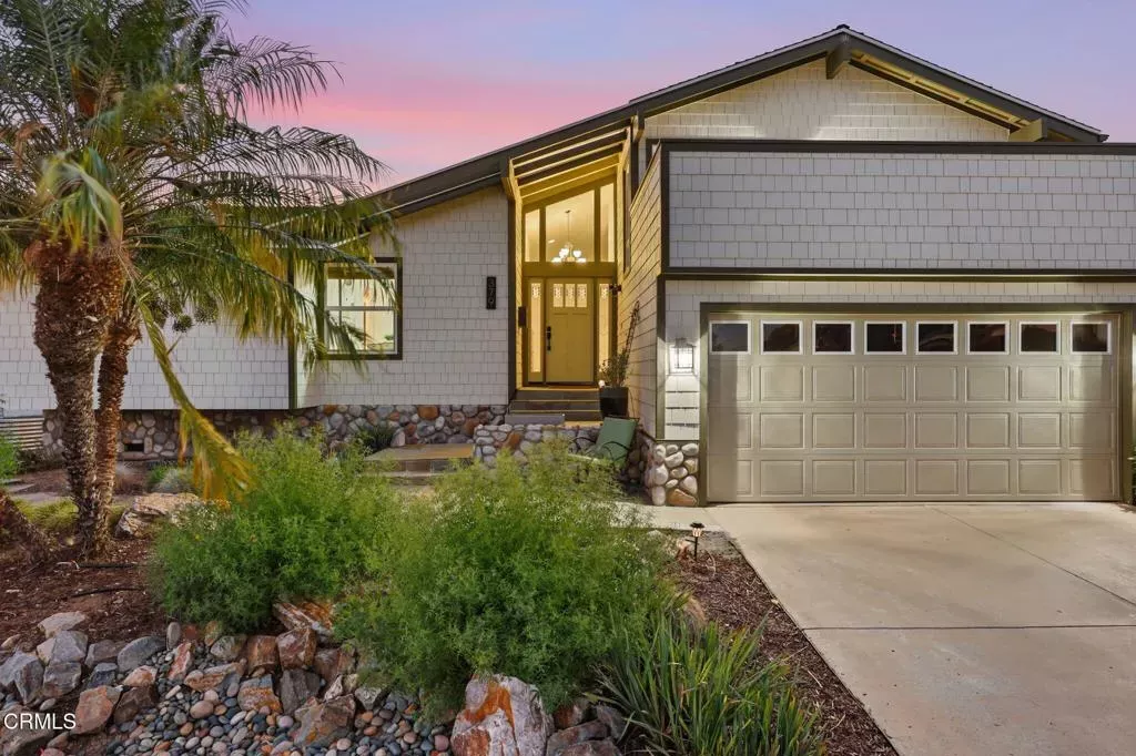 Property Photo:  379 McGill Avenue  CA 93003 