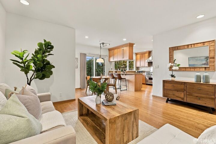 Property Photo:  396 Port Royal Avenue  CA 94404 