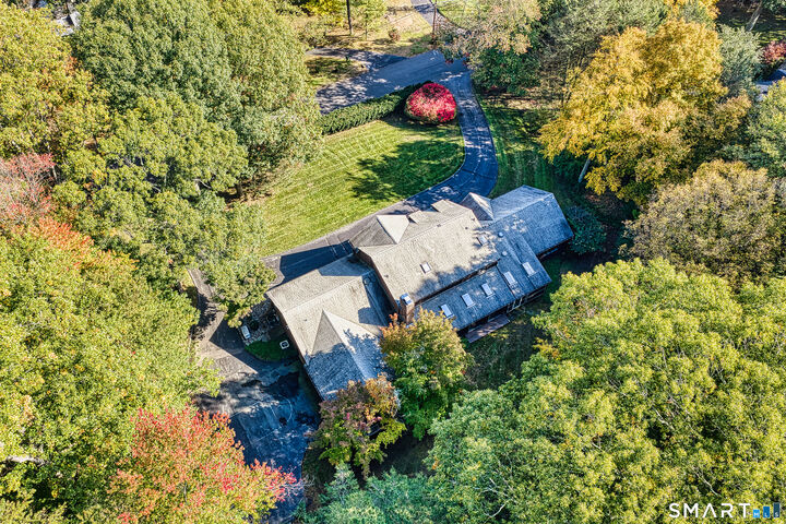 Property Photo:  14 Tulip Tree Lane  CT 06525 