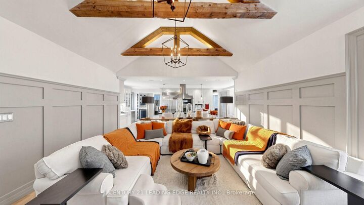 Property Photo: 6 Aileen Lewis Court ON L6E 1A8