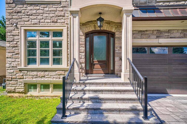 Property Photo: 82 Cartier Crescent ON L4C 2N5