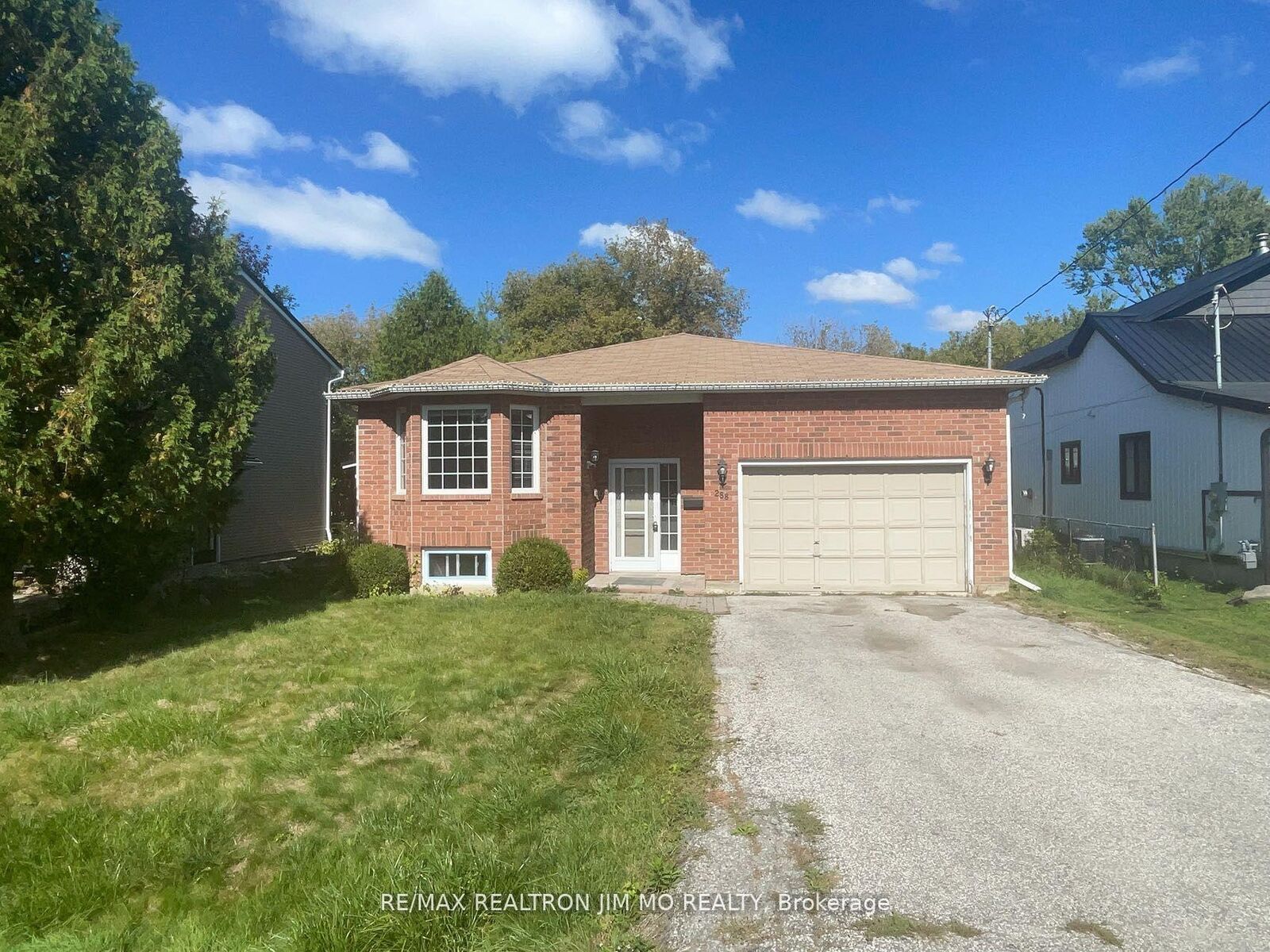 Property Photo:  288 Parkwood Avenue Lower  ON L4P 2X3 