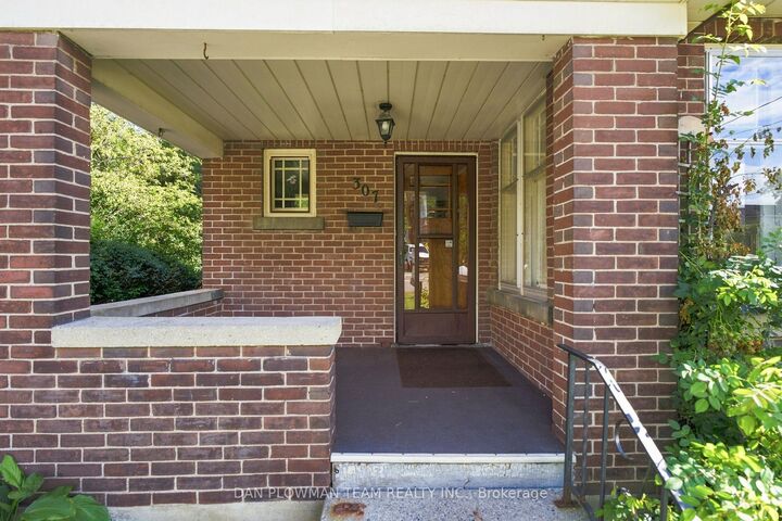 Property Photo:  307 William Street E  ON L1G 1K9 