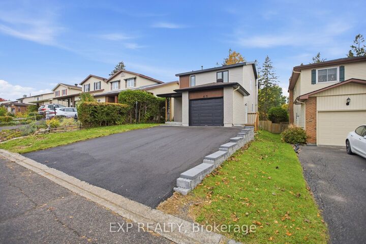 Property Photo:  42 Antler Avenue  ON K2J 2H2 