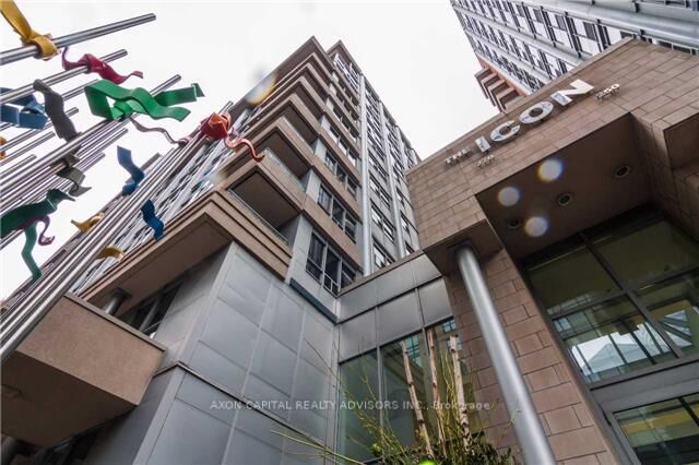Property Photo:  270 Wellington Street W 613  ON M5V 3P5 