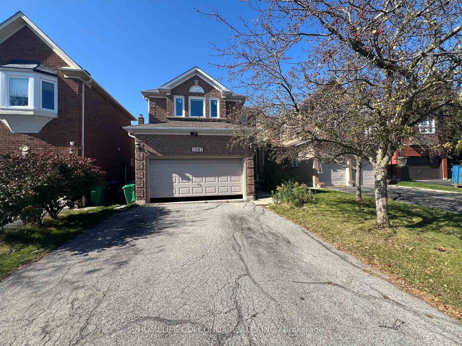 Property Photo:  2541 Scarth Court  ON L5M 5L2 