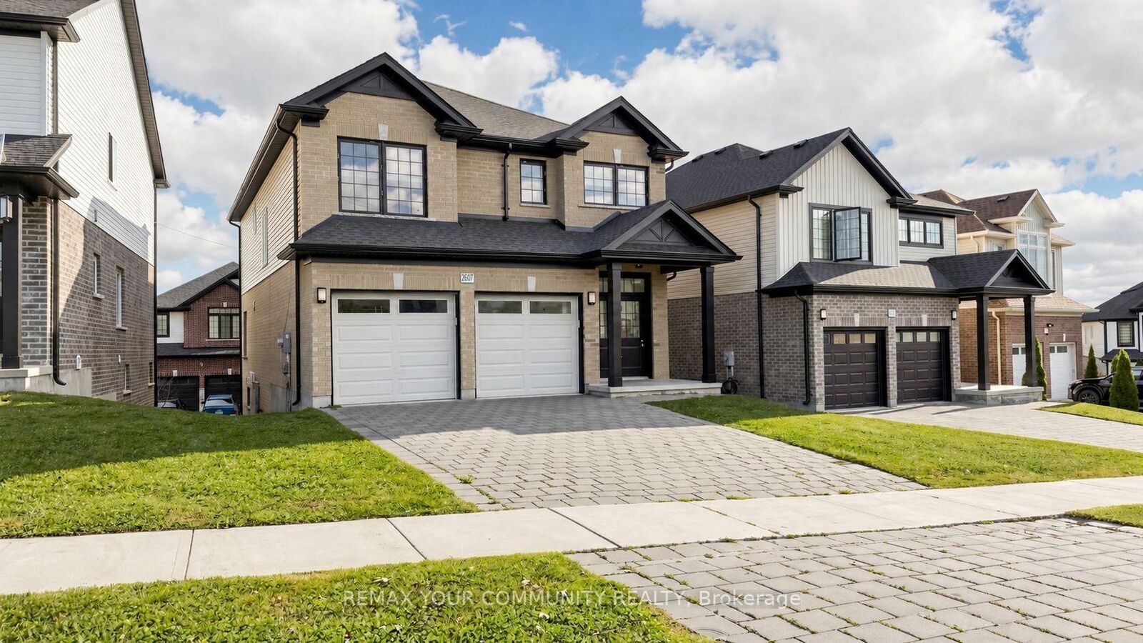 Property Photo:  2607 Sheffield Boulevard  ON N6M 0G4 