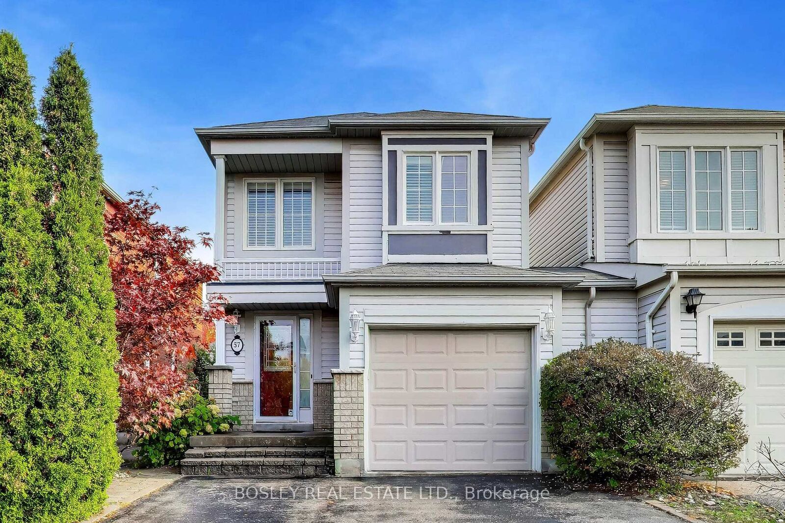 Property Photo:  57 Longueuil Place  ON L1R 3G9 