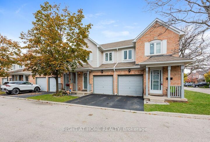 Property Photo:  5958 Greensboro Drive S 83  ON L5M 5Z9 