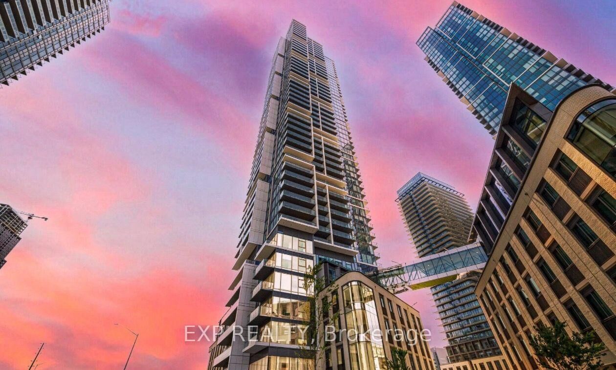 Property Photo:  7890 Jane Street 4909  ON L4K 0K9 