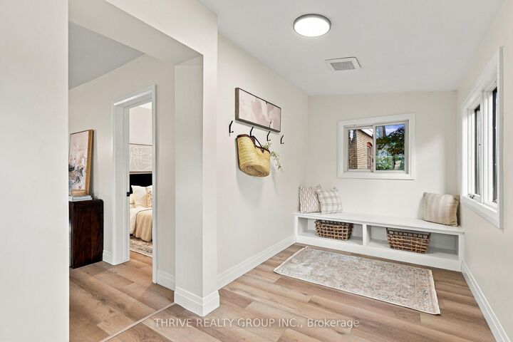 Property Photo:  33 Glenwood Avenue E  ON N5Z 2P7 