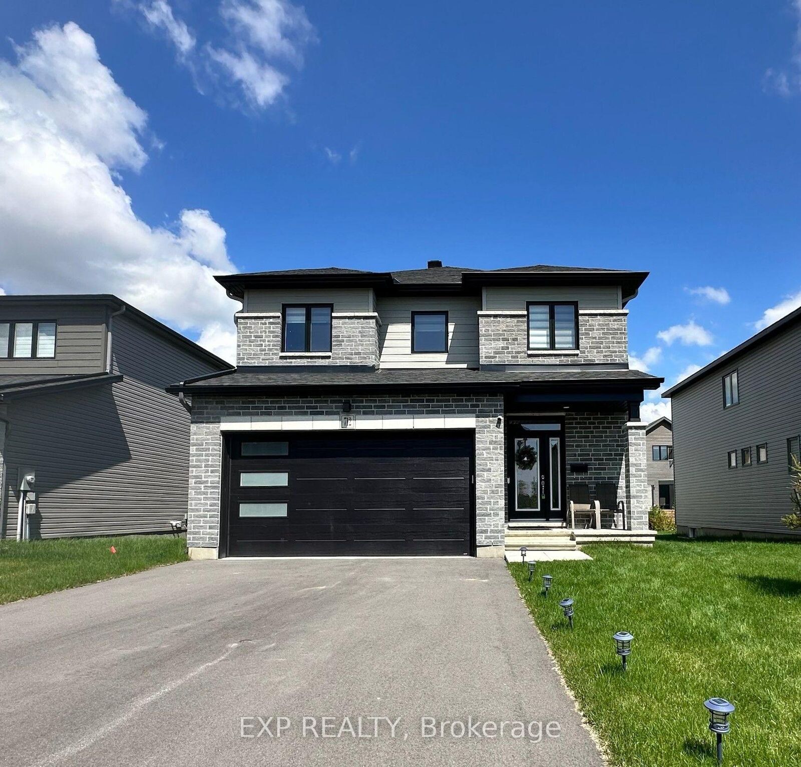 Property Photo: 712 Namur Street ON K0A 1W0