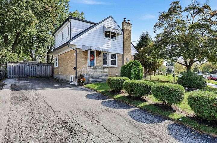 Property Photo:  29 Crestview Avenue  ON L6W 2R8 