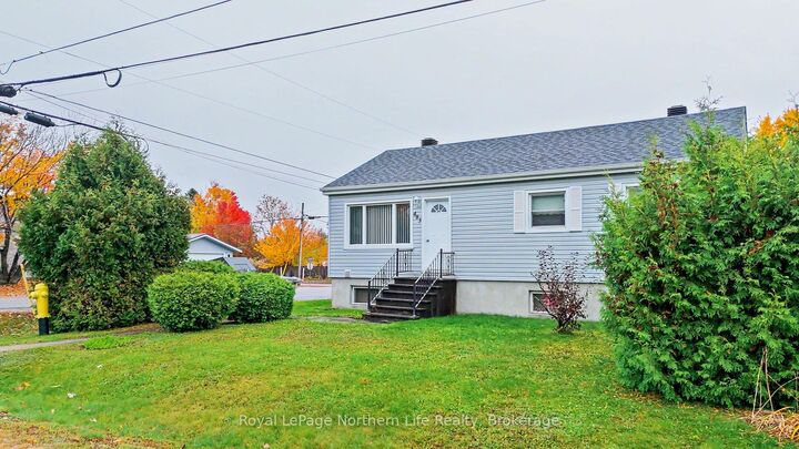 Property Photo:  483 Aberdeen Avenue  ON P1B 7H5 