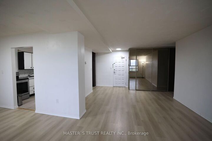 Property Photo:  58 Bridgeport Road E 1108  ON N2J 4H5 