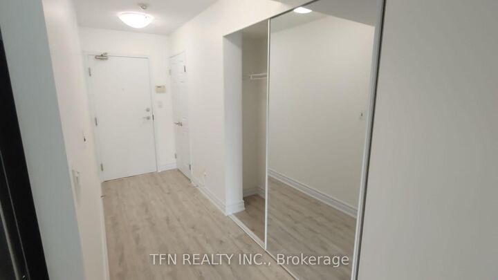 Property Photo:  230 King Street E 724  ON M5A 1K5 