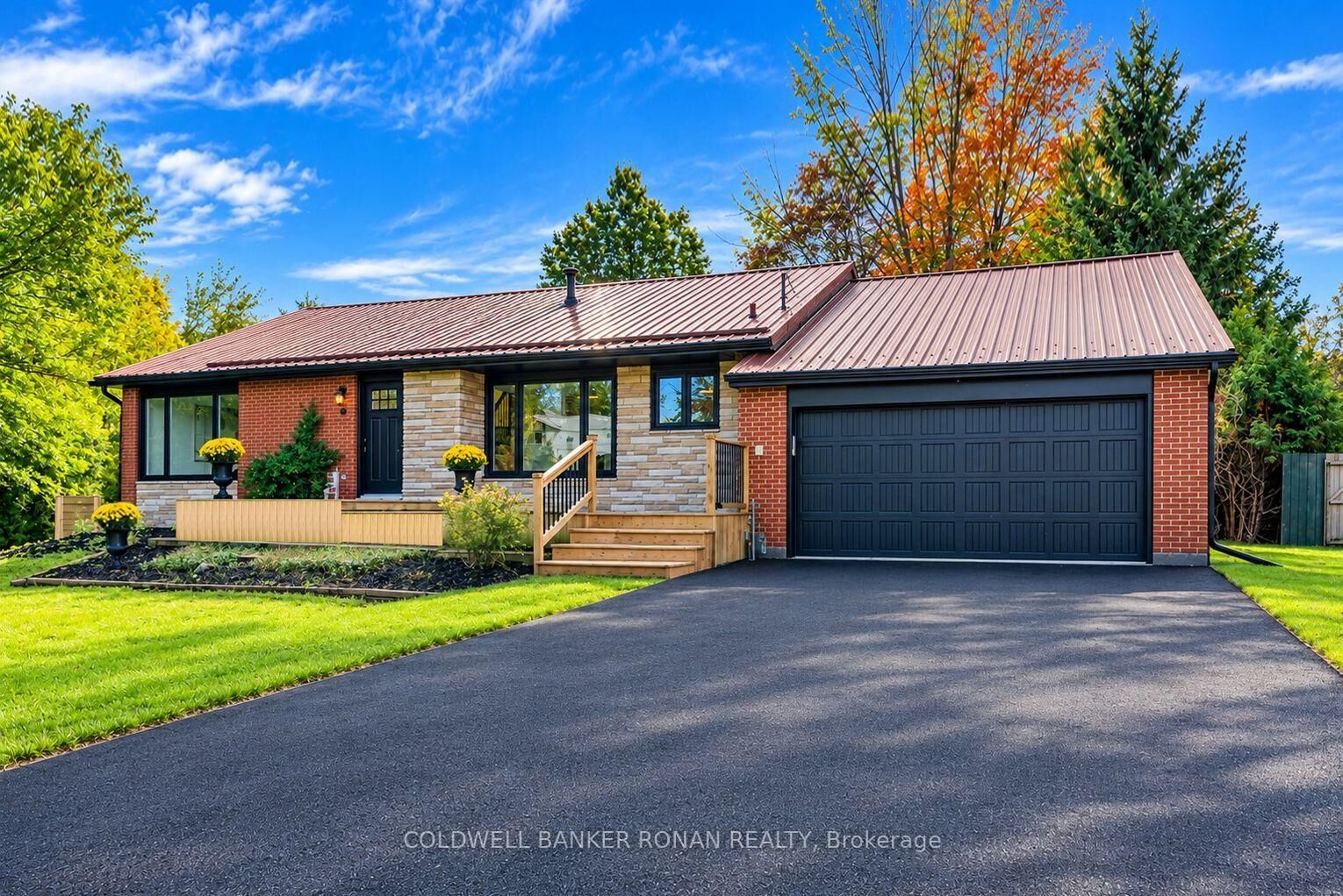 Property Photo:  4411 7th Line  ON L0G 1B0 