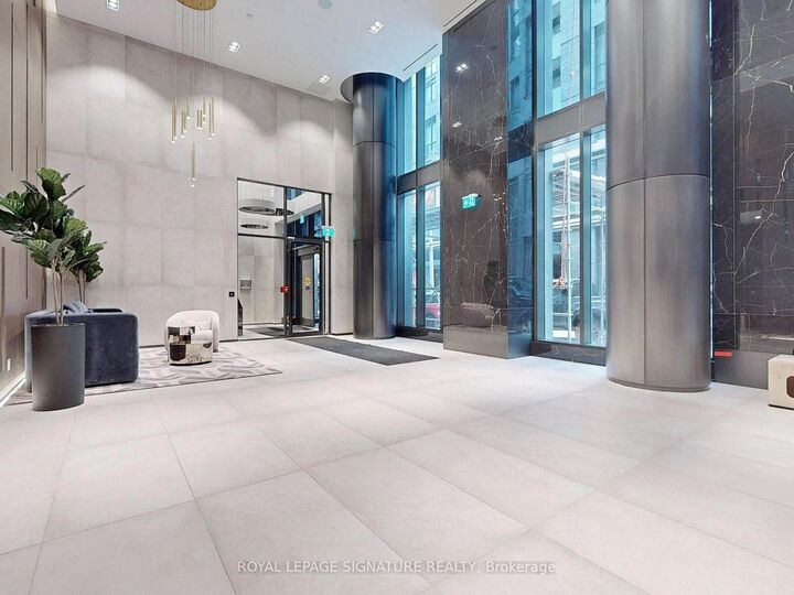 Property Photo:  55 Mercer Street 4805  ON M5V 0W4 