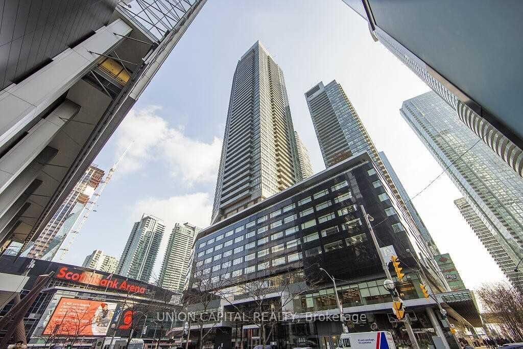 Property Photo:  65 Bremner Boulevard 1402  ON M5J 0A7 