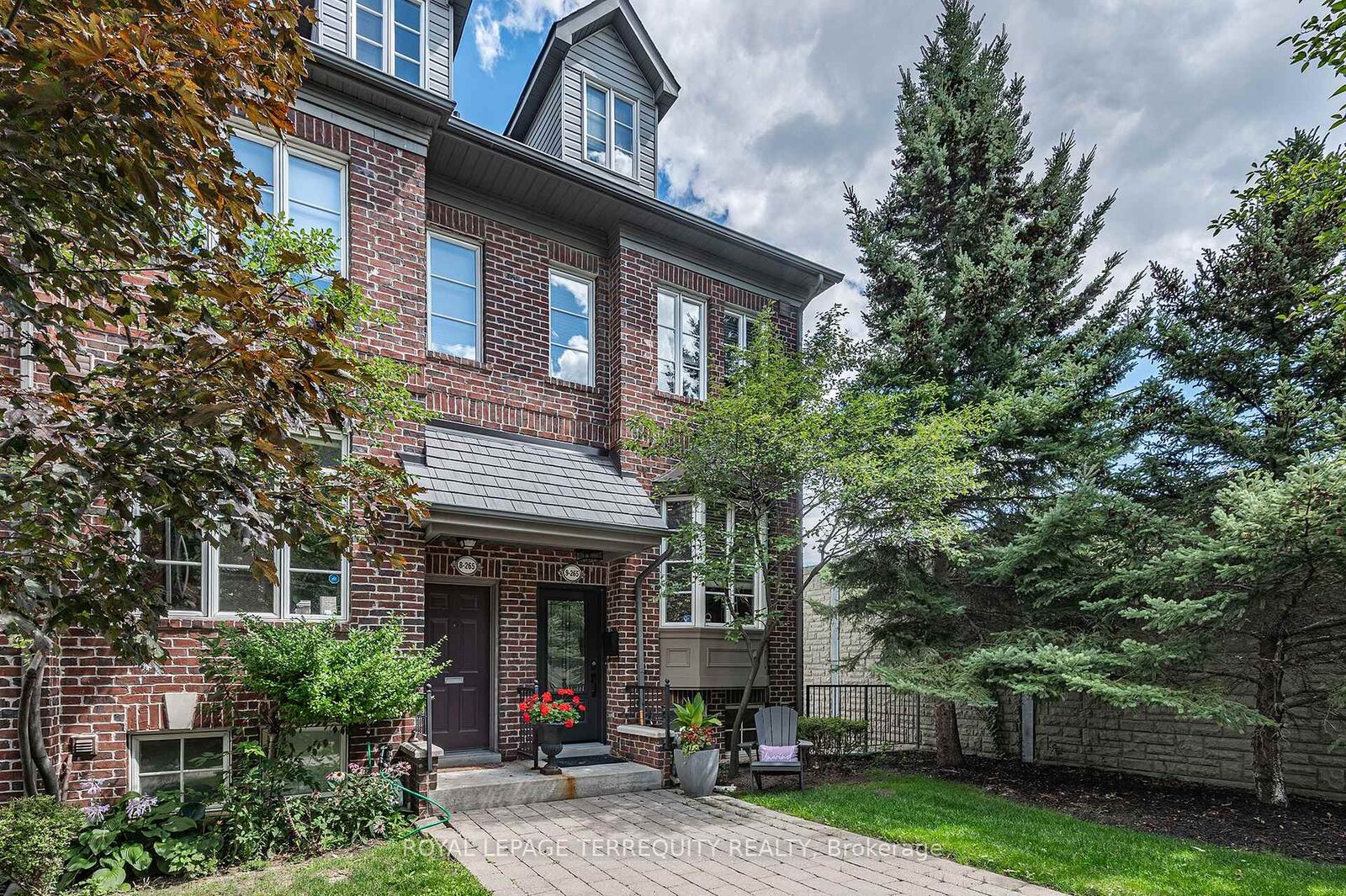 Property Photo:  265 Van Dusen Boulevard 9  ON M8Z 3J2 