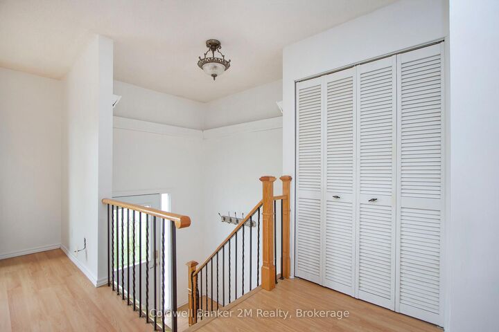 Property Photo:  673 Attersley Drive  ON L1K 1P9 
