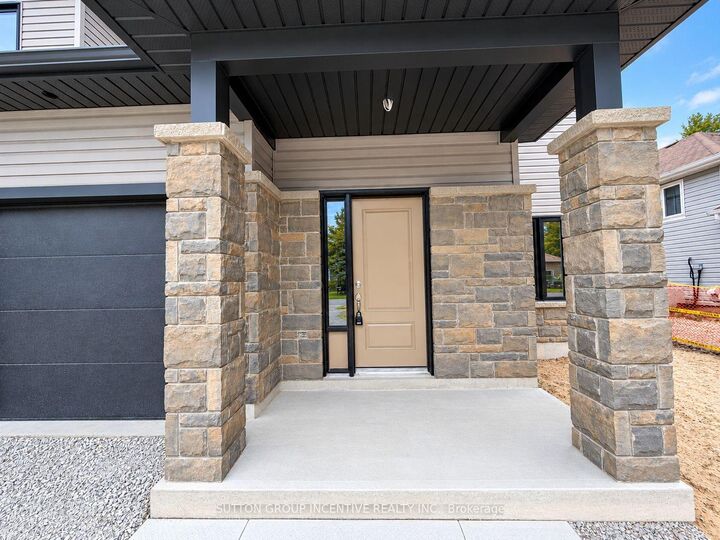 Property Photo:  1 Riverdale Drive 9  ON L9Z 1E9 