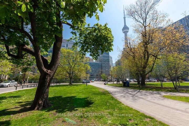 Property Photo: 350 Wellington Street W M04 ON M5V 3W9