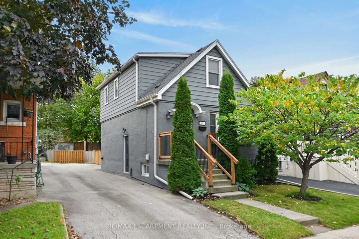 Property Photo:  247 Homewood Avenue  ON L8P 2M7 