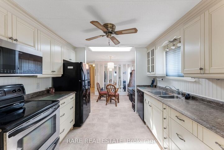 Property Photo:  5263 Elliott Side Road 5  ON L4R 4K3 