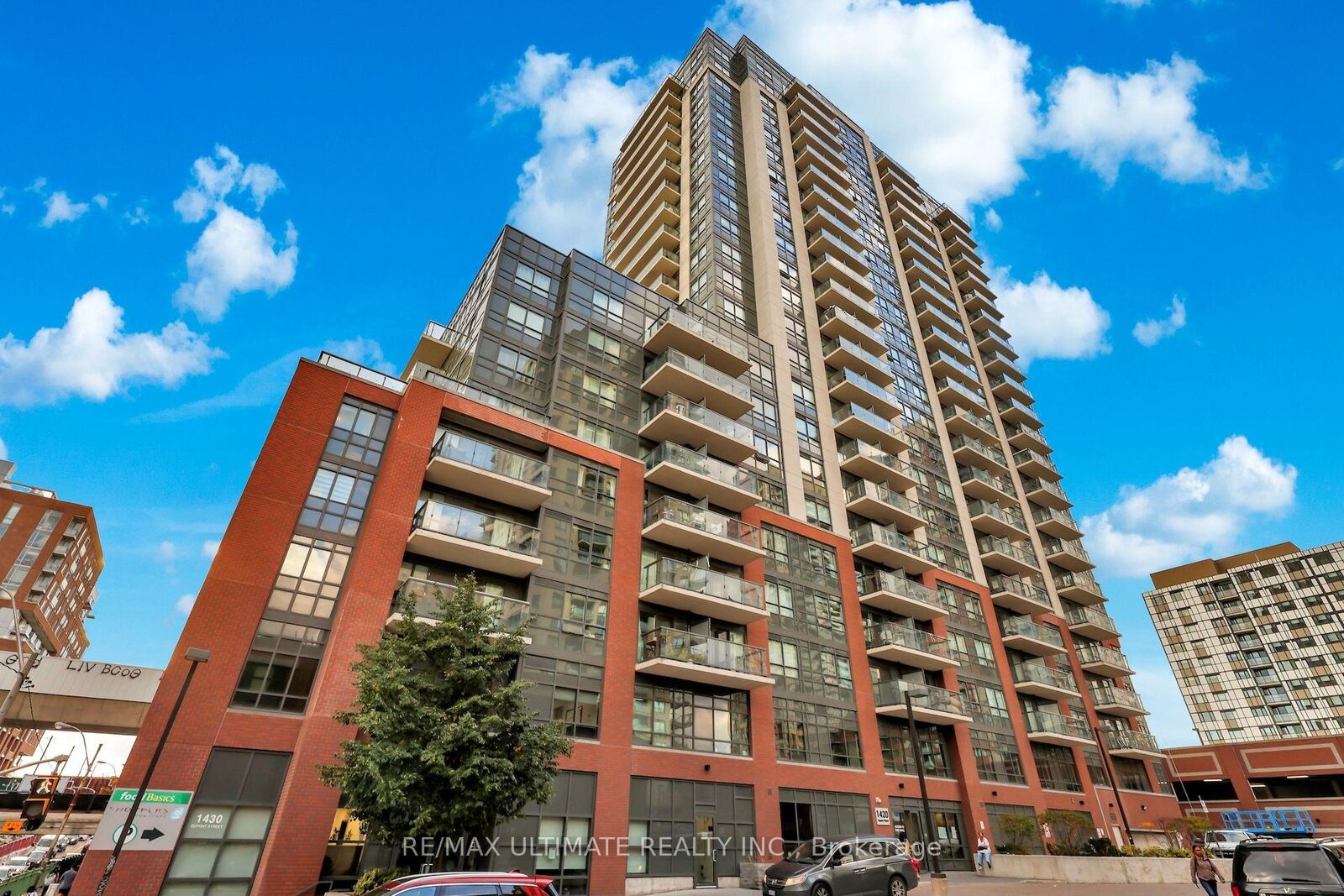 Property Photo:  1420 Dupont Street 1709  ON M6H 0C2 