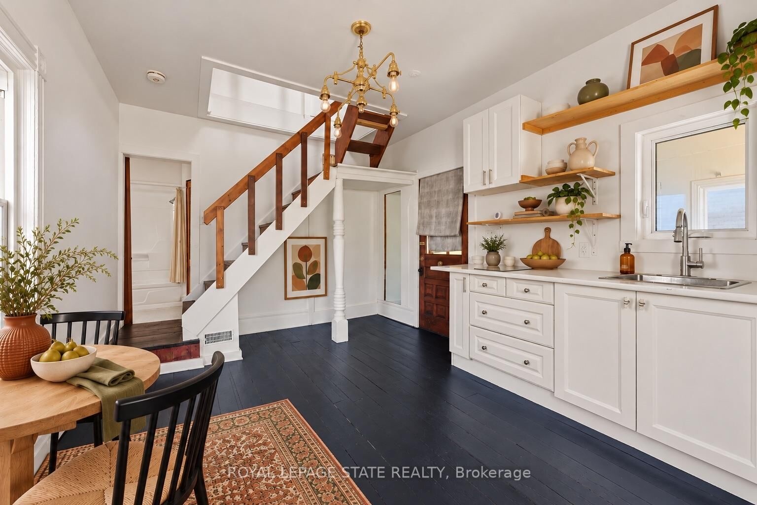 Property Photo:  8 Tasker Street  ON L2R 3Z8 