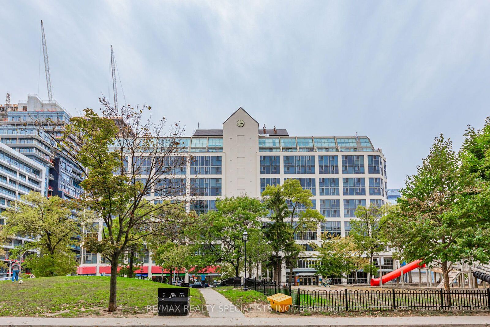 Property Photo:  222 The Esplanade N/A 819  ON M5A 4M8 