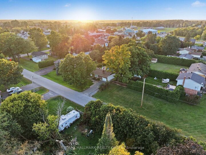 Property Photo:  65 Christopher Hamilton Street  ON K0A 2Z0 