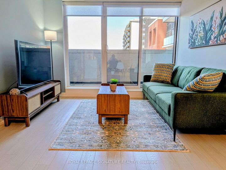 Property Photo:  4010 Eglinton Avenue W 509  ON M9A 0G5 