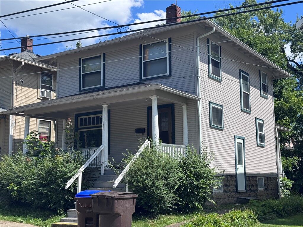 Property Photo:  668 Hull Street  PA 16146 