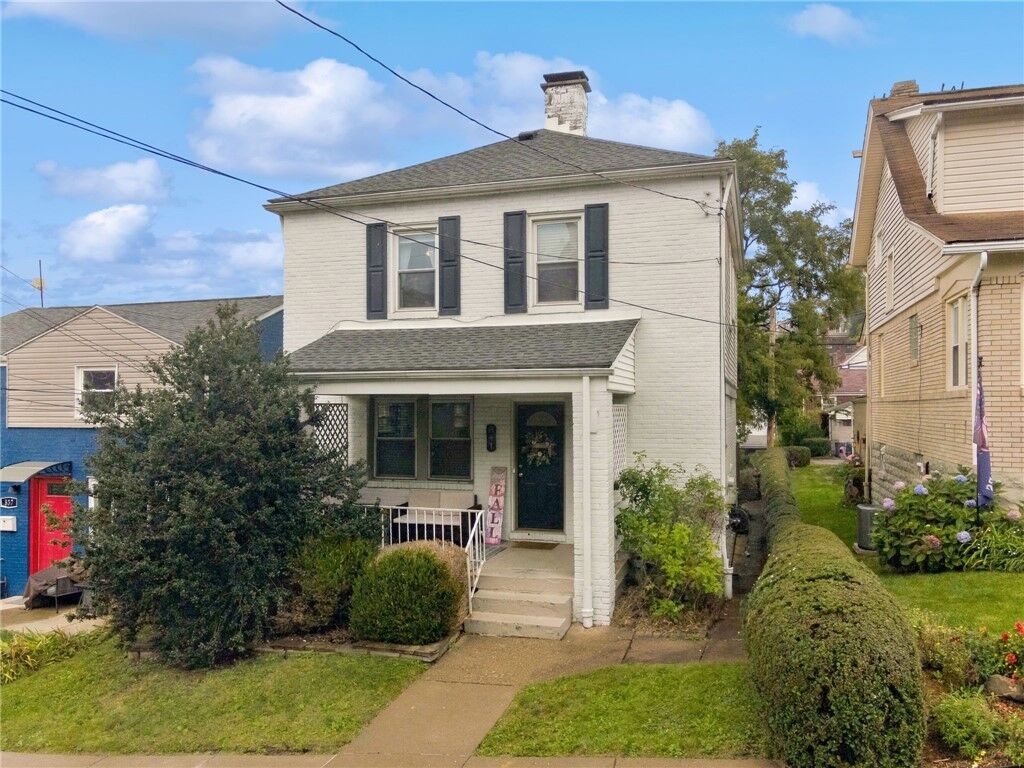 Property Photo:  841 Deely St  PA 15217 