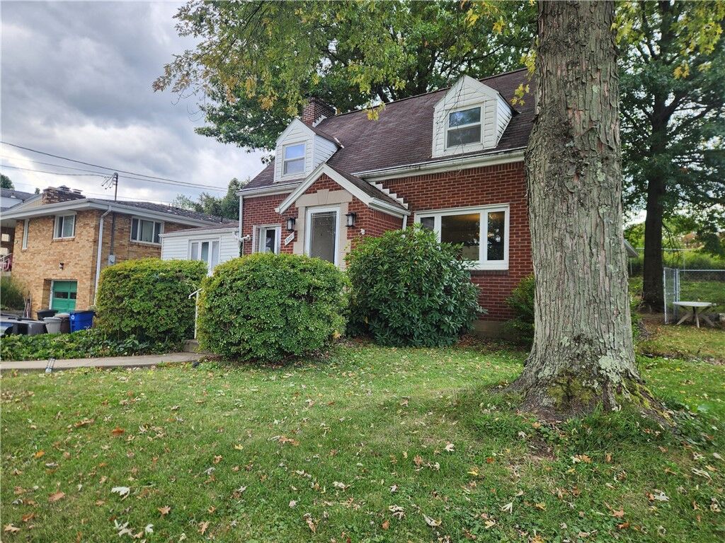 Property Photo:  5920 Rodgers St  PA 15207 