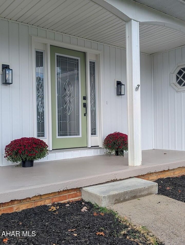 Property Photo:  122 Evergreen Drive  PA 15522 