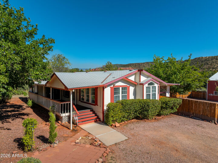 Property Photo:  601 Elmersville Road  AZ 86336 