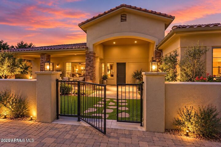 Property Photo:  14100 N Spotted Eagle Drive  AZ 86305 