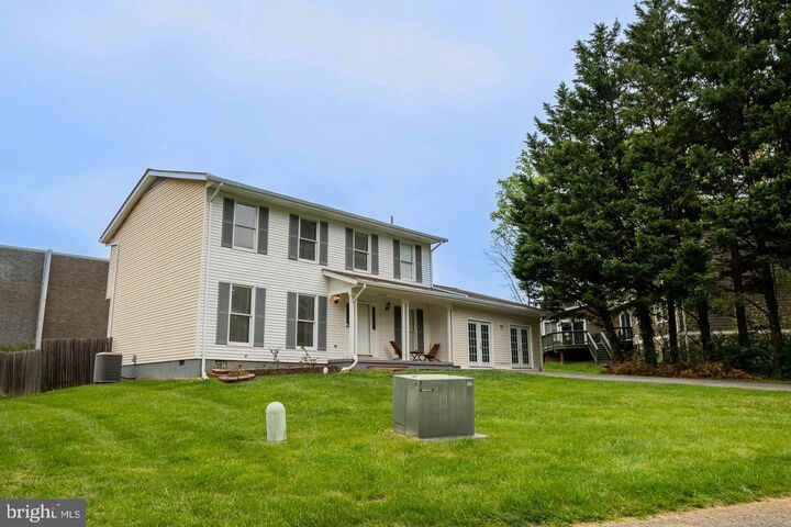 Property Photo:  10009 Five Oaks Road  VA 22031 