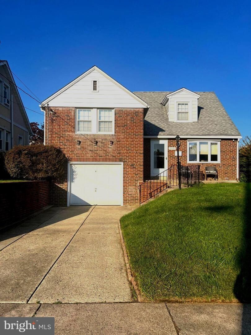 Property Photo:  1821 Emerson Street  PA 19152 