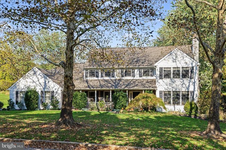 Property Photo:  2793 E Fox Chase Circle  PA 18902 