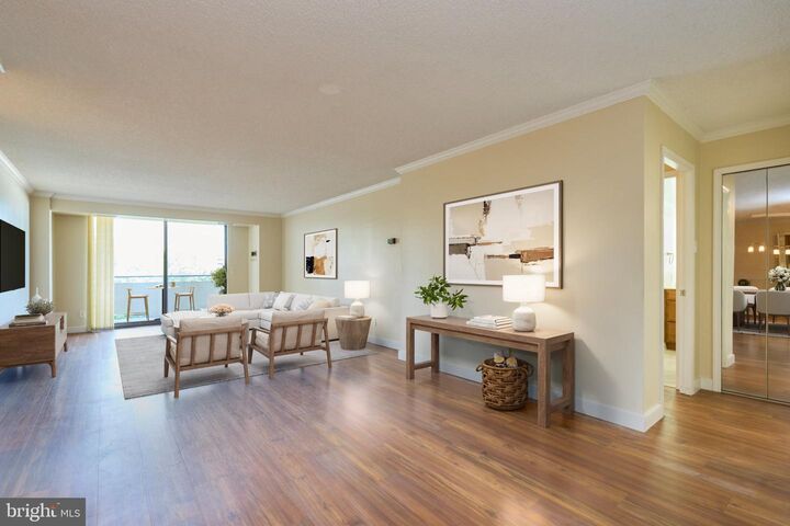 Property Photo: 1800 Old Meadow Road 806 VA 22102