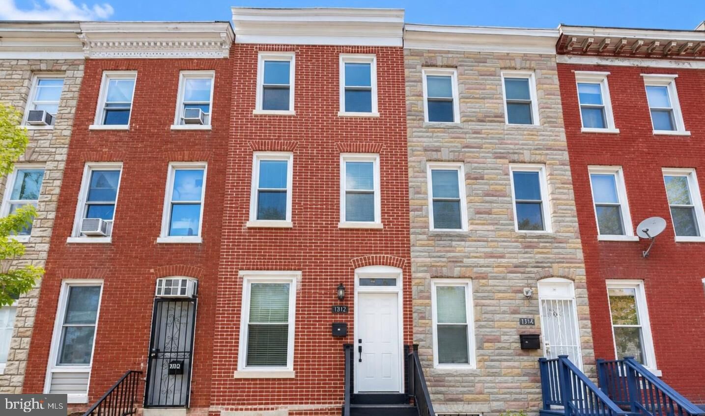 Property Photo:  318 S Mount Street  MD 21223 