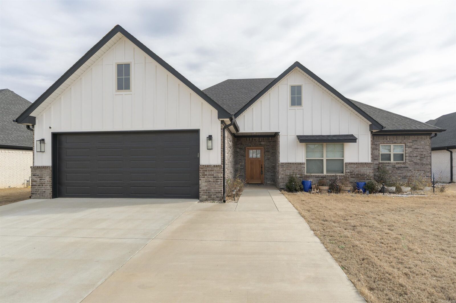 Property Photo:  115 Corniche Lane  AR 72113 