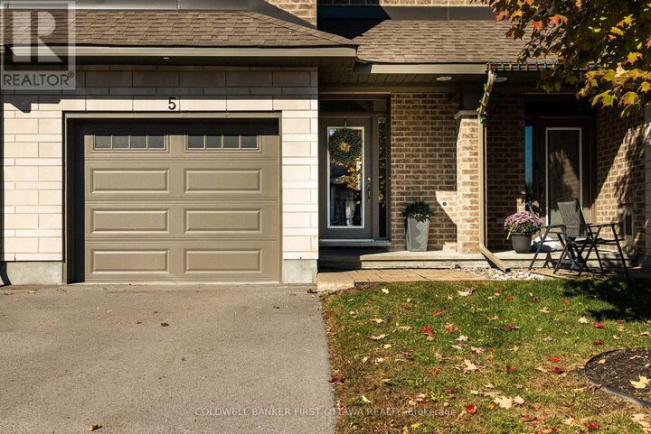 Property Photo:  5 Taber Street  ON K0G 1L0 