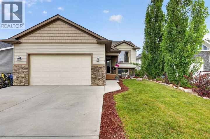 Property Photo: 6 Valarosa Cove AB T0M 0W0