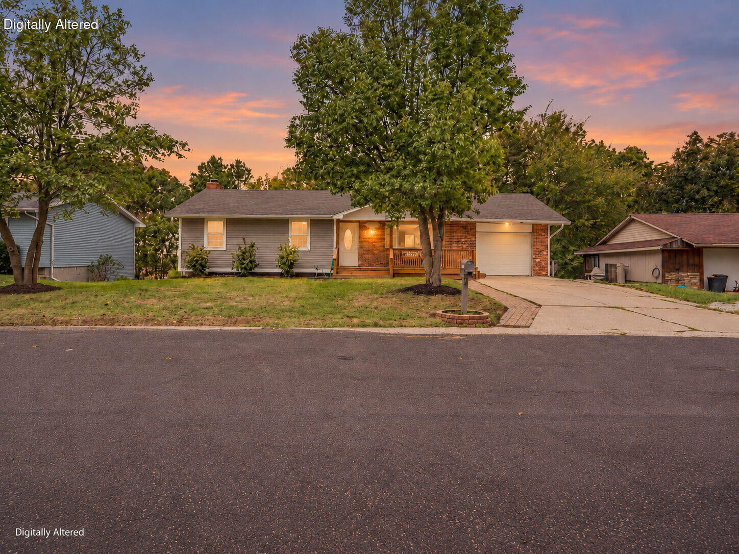 Property Photo:  501 E Hackberry Blvd  MO 65202 