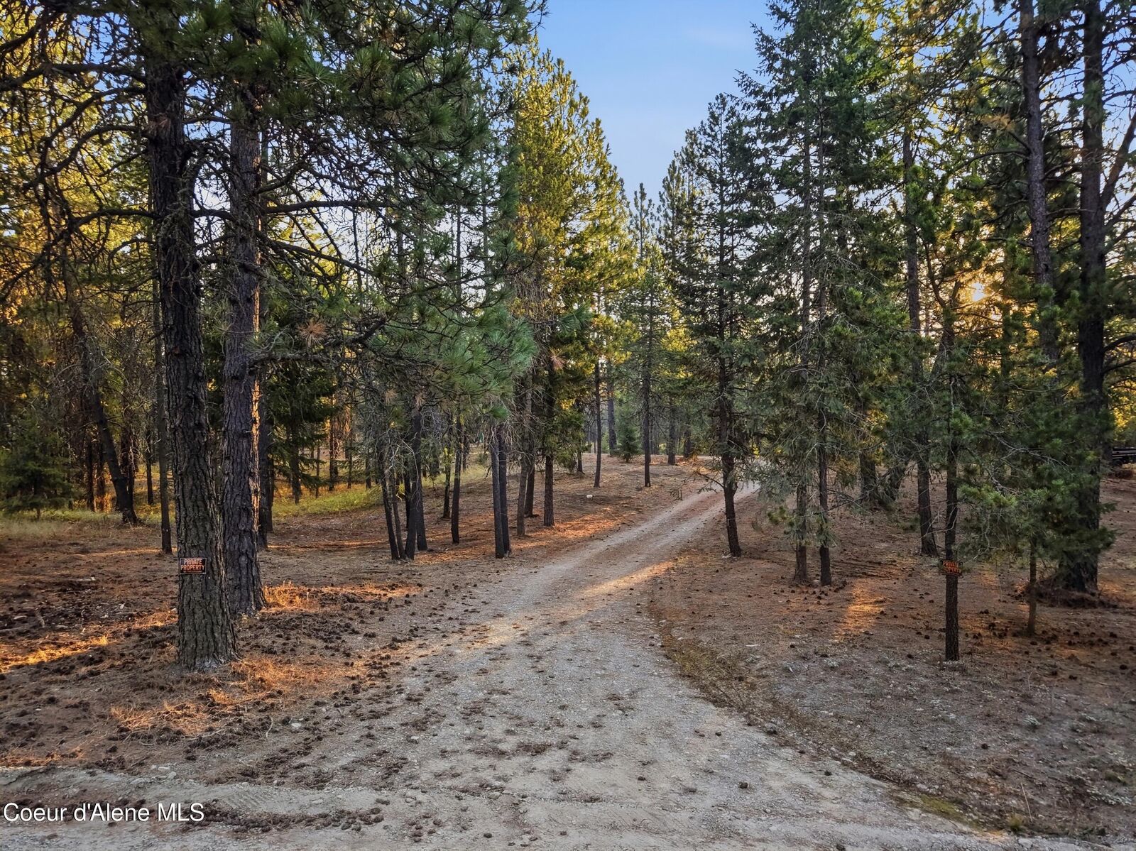 Property Photo:  30766 N Riffle Rd  ID 83869 